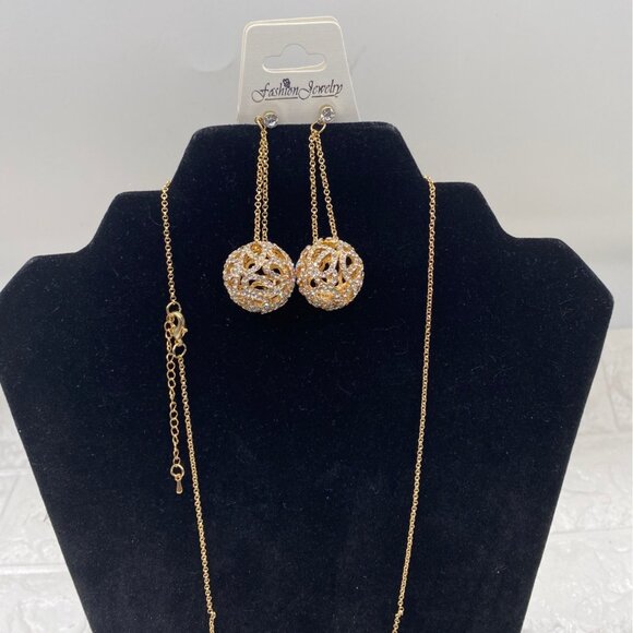 Fashion Jewelry Women’s Necklace Set Gold Plated Rhinestones Earrings & Ring - Picture 4 of 14